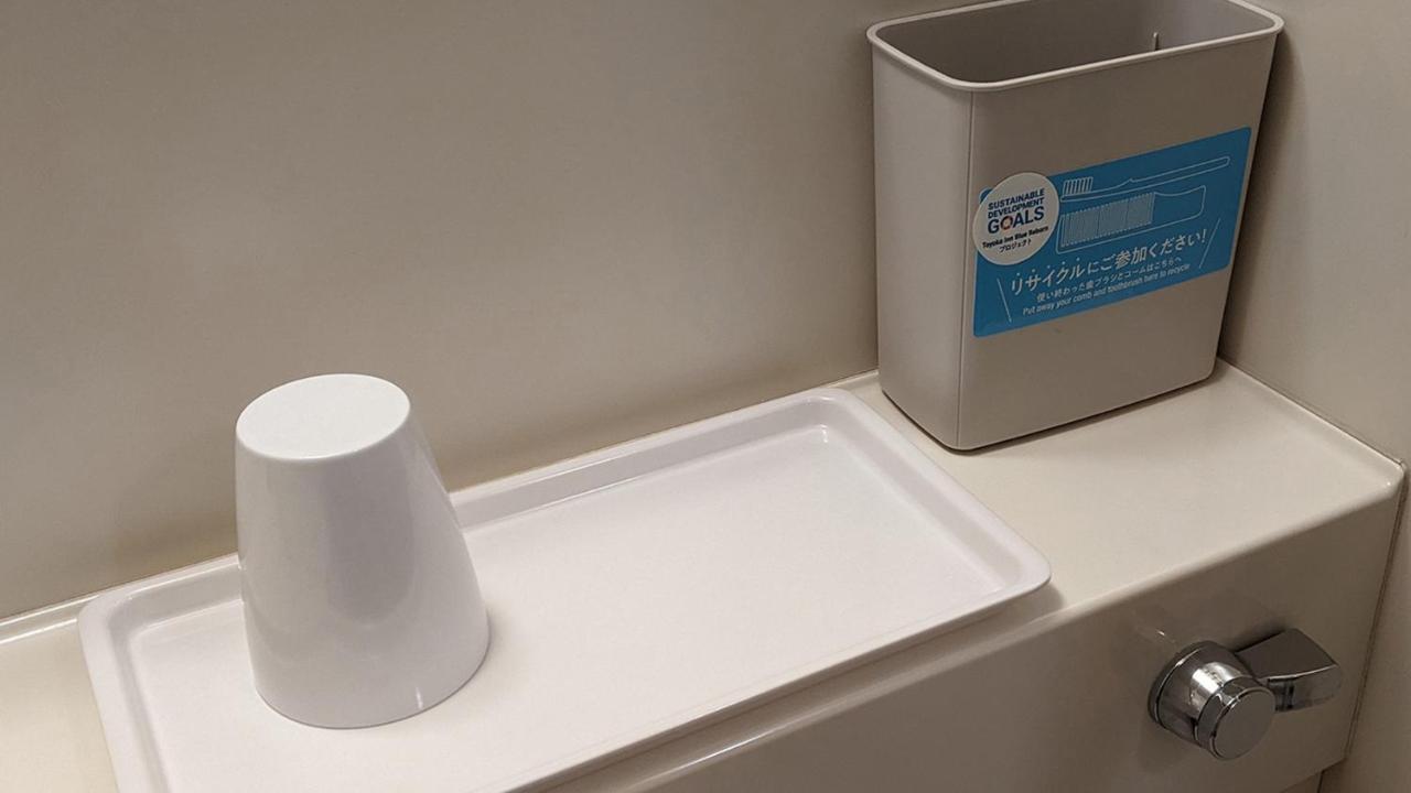 Toyoko Inn Yokohama Shiei-Chikatetsu Center Minami-Eki Esterno foto